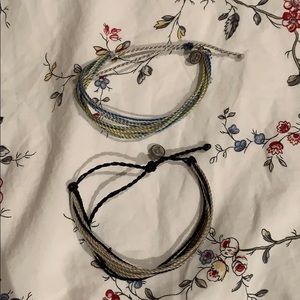 2 pura vida bracelets